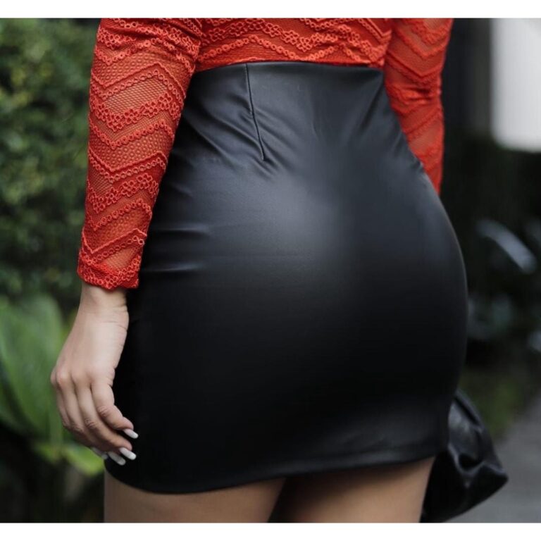 Couro Fake tamanho 36 ao 52 Blogueiras